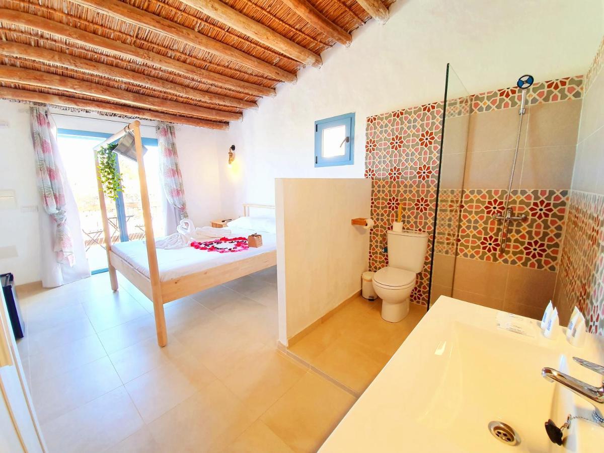 B&B La Nava Suites Mojacar Bagian luar foto