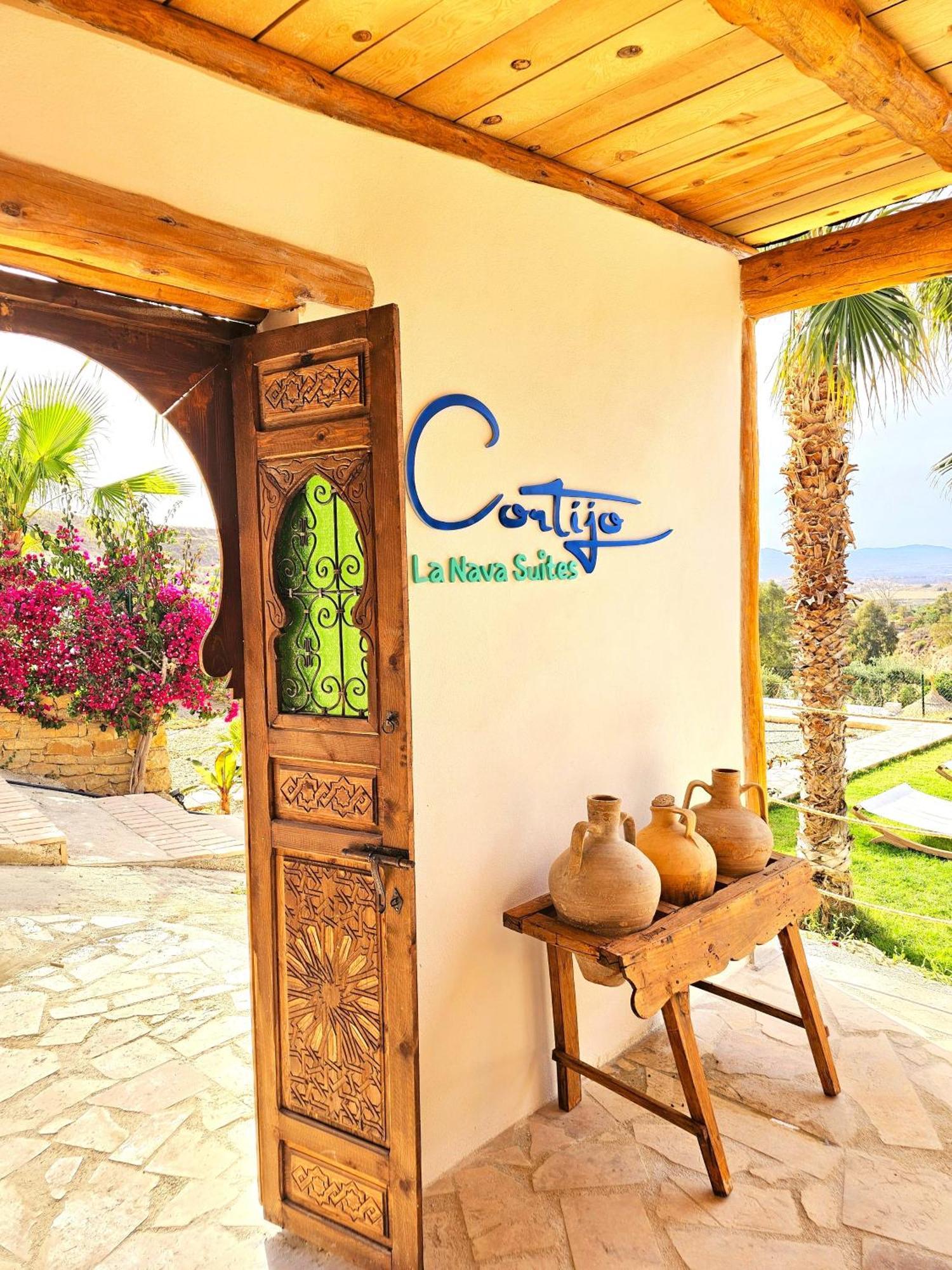 B&B La Nava Suites Mojacar Bagian luar foto