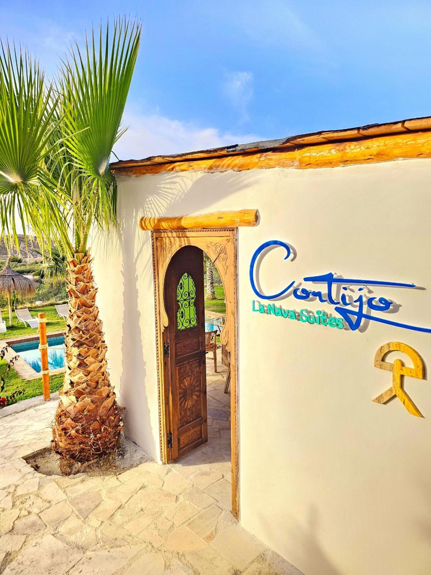 B&B La Nava Suites Mojacar Bagian luar foto